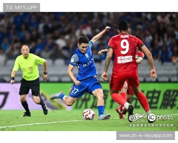 上海申花拉唐前场策动边路配合：攻势全场化的战术艺术